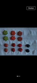 Vintage jaren 70 houten Klip oorbellen, Sieraden, Tassen en Uiterlijk, Piercings, Ophalen of Verzenden, Zo goed als nieuw, Overige materialen