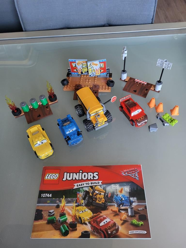 Lego Juniors 10744 Cars 3 Thunder Hollow Crazy 8 Race, Lego, Ophalen of Verzenden, Zo goed als nieuw, Compleet