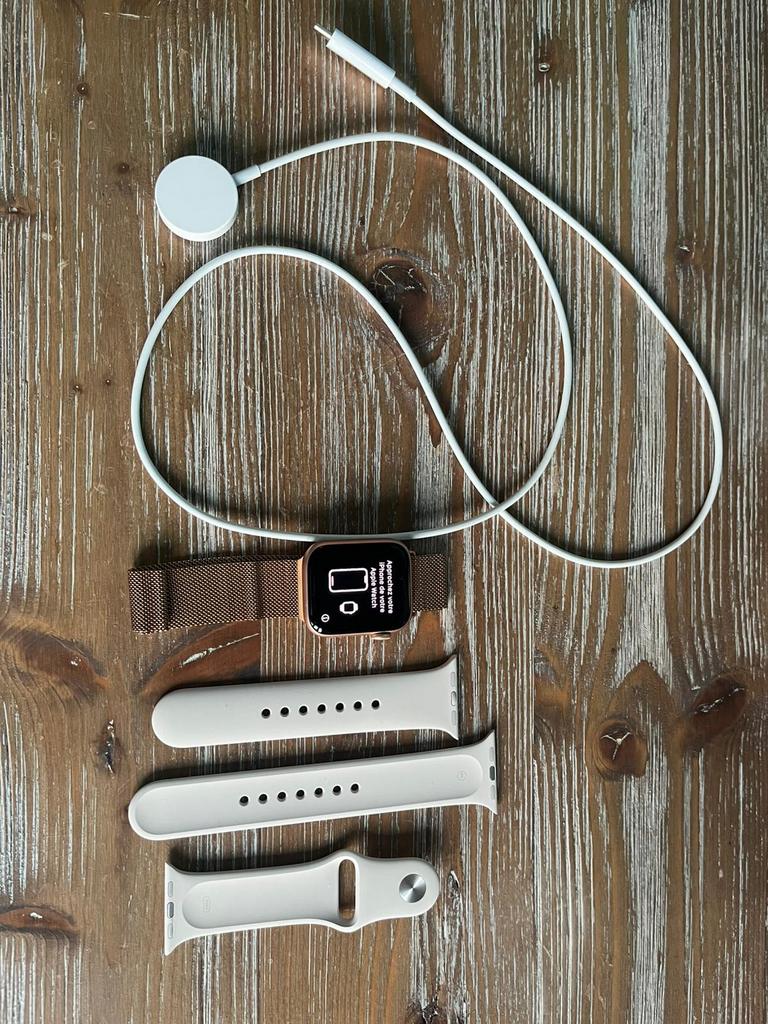 Apple watch se 40 mm, Ophalen, Zo goed als nieuw, Zwart, IOS