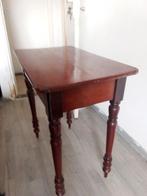 Mooi hardhouten tafeltje met een verborgen lade, Ophalen of Verzenden