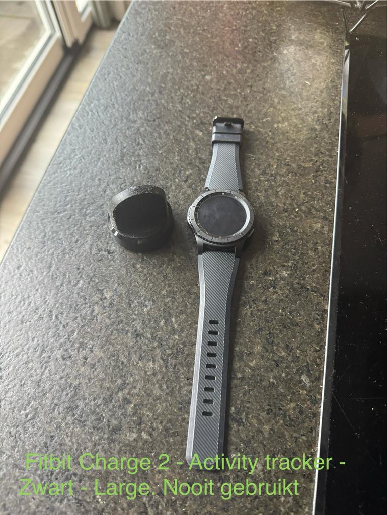 Fitbit Charge 2 Activity Tracker Zwart - Nooit gebruikt, Sieraden, Tassen en Uiterlijk, Ophalen of Verzenden, Nieuw, Zwart