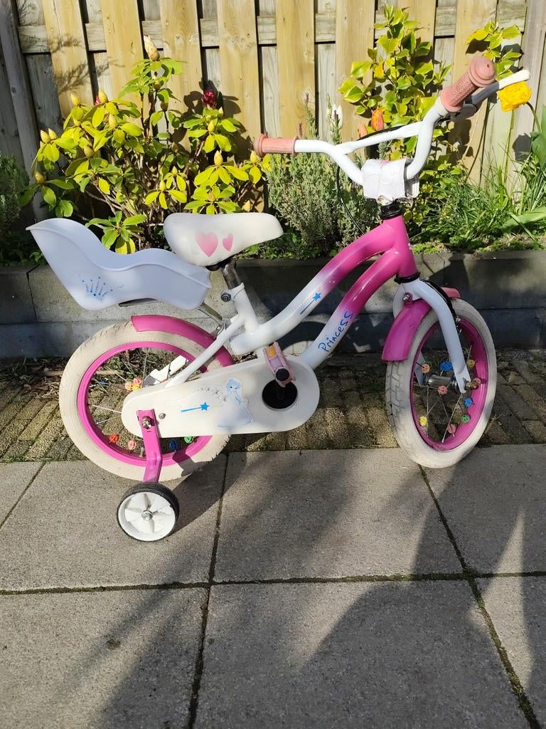 Roze kinderfiets Princess.14inch., Fietsen en Brommers, Fietsen | Kinderfietsjes, Ophalen, Zijwieltjes, Princess, 16 tot 20 inch