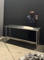 2 werktafels RVS, Ophalen, Zo goed als nieuw, Minder dan 70 cm