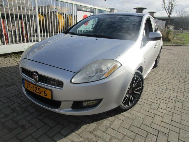 Fiat Bravo 1.4 T-Jet Edizione Sport Automaat, Pano, 15 km/l, Gebruikt, 4 cilinders, Origineel Nederlands