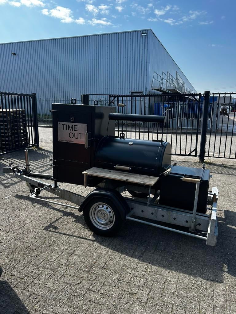 Smoker aanhanger, Tuin en Terras, Ophalen, Time Out, Boonsweg 43, Zo goed als nieuw