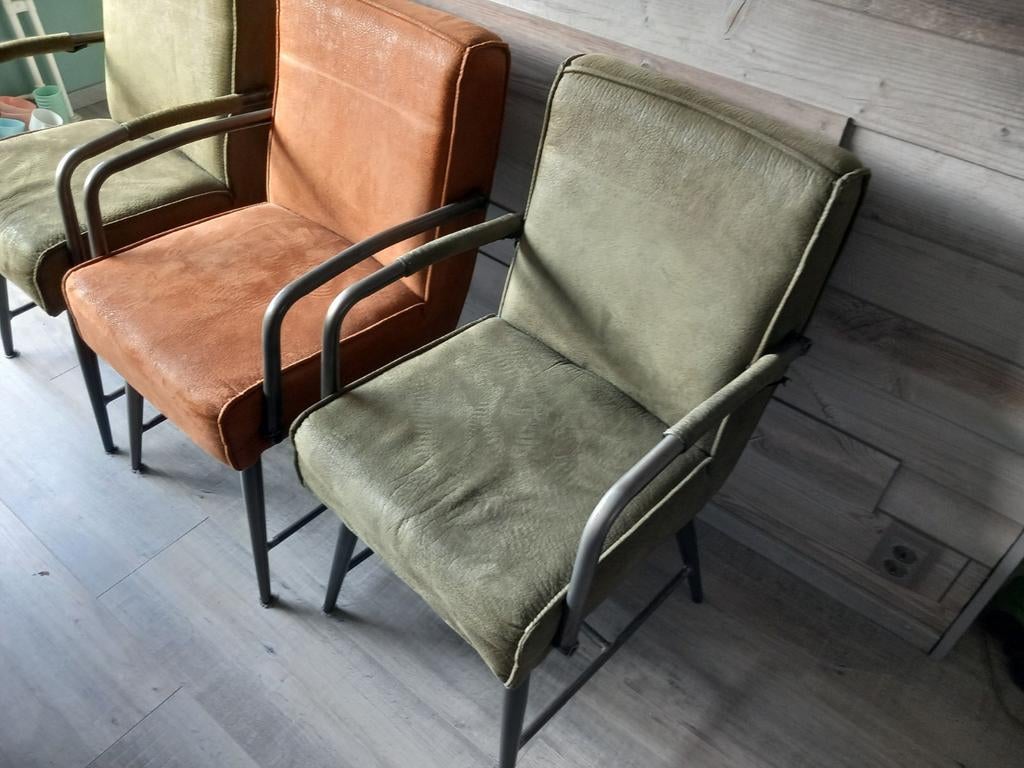 3 stoelen en 1 bank voor eettafel, Huis en Inrichting, Stoelen, Ophalen, Overige kleuren