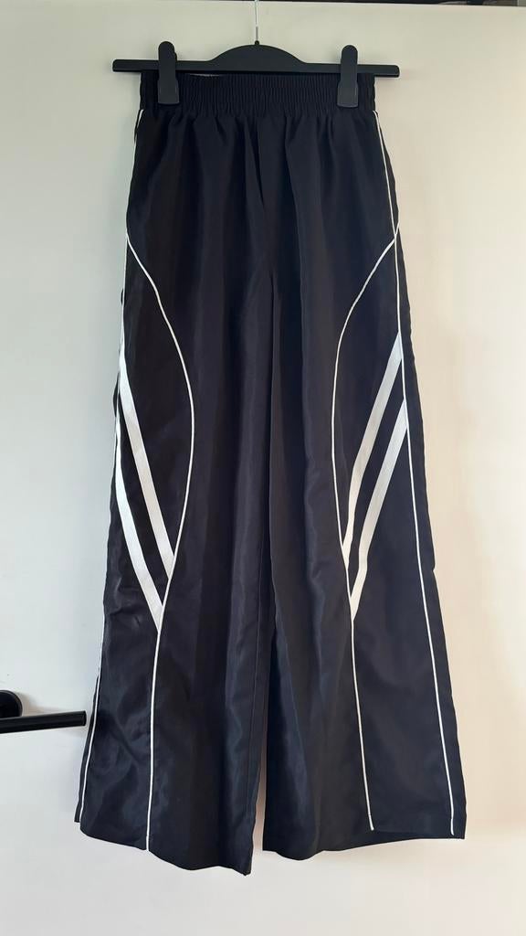 Nieuw zwart wit broek hoge taille maat s, Kleding | Dames, Broeken en Pantalons, Zwart, Nieuw, Ophalen of Verzenden, Maat 36 (S)