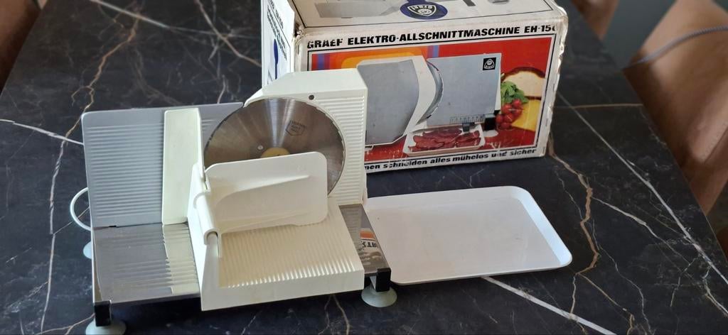 Graef snijmachine voor brood, vleeswaren en kaas, Gebruikt, Ophalen of Verzenden, Metaal, Snijmachine