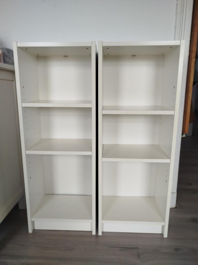 2x Billy Ikea kast wit maat 26x40x128 cm zgan, Huis en Inrichting, Kasten | Roldeurkasten en Archiefkasten, Ophalen, Zo goed als nieuw