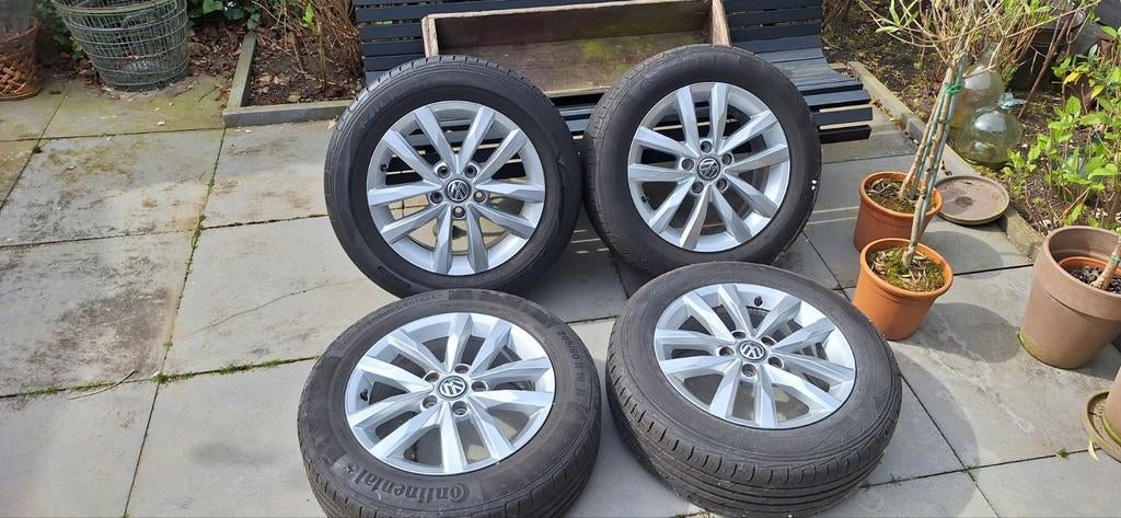 Originele Volkswagen wielen / velgen 205- 60-16, Gebruikt, 16 inch, Banden en Velgen, Zomerbanden