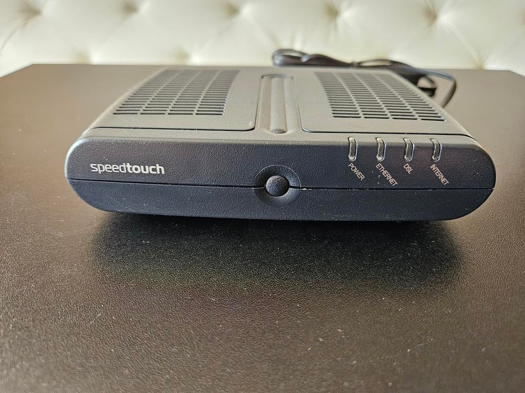 Thomson SpeedTouch 546 v6 router modem, Ophalen of Verzenden, Gebruikt, Router met modem, Thomson SpeedTouch