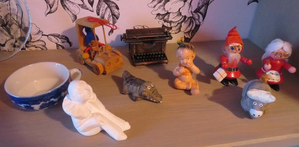 Letterbak Miniaturen o.a. Delfst blauw look, Vingerhoedjes, Ophalen of Verzenden, Zo goed als nieuw