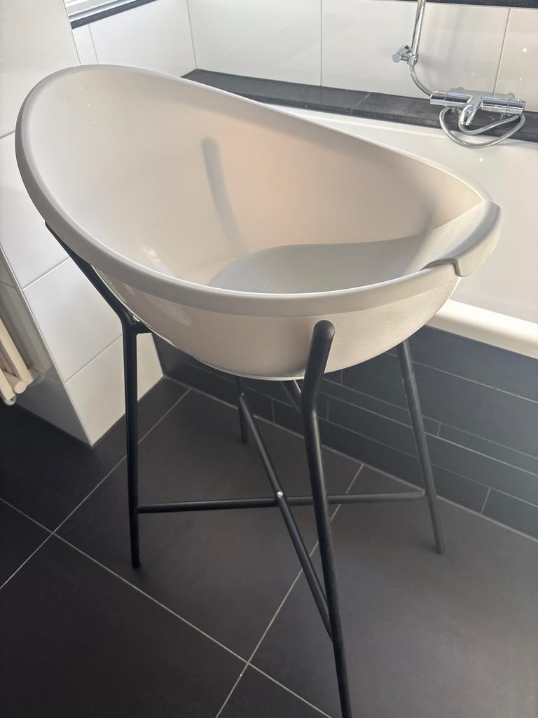 Babybadje met standaard - Gebruikt, Kinderen en Baby's, Badjes en Verzorging, Gebruikt, Badje, Standaard, Ophalen