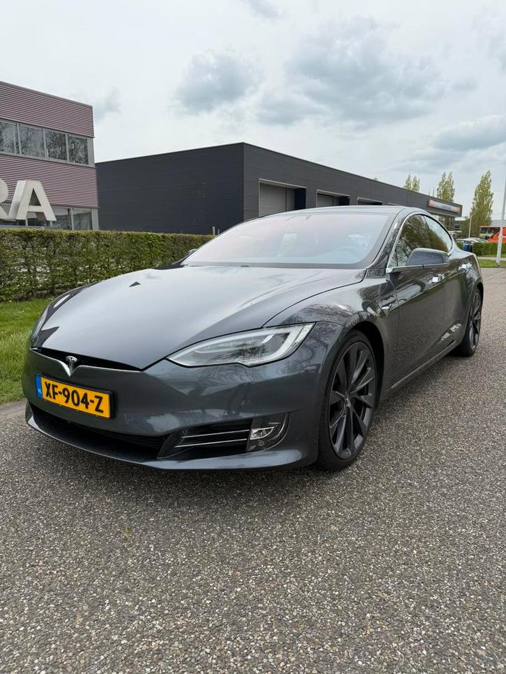 Tesla Model S 2018 met 21 inch velgen, Auto's, Tesla, Particulier, Model S, Elektrisch, Hatchback, Automaat, Origineel Nederlands