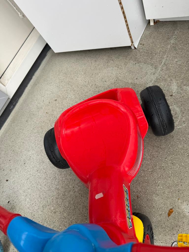 Leuke rode driewieler voor kids van 1 tot 3 jaar, Ophalen of Verzenden, Gebruikt