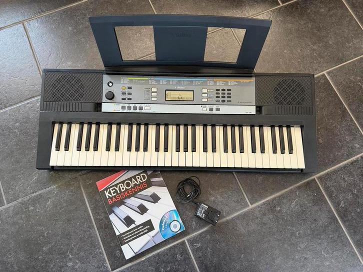 Yamaha YPT-240 Keyboard - Ideaal voor beginners!, Muziek en Instrumenten, Keyboards, Gebruikt, 61 toetsen, Yamaha, Aanslaggevoelig