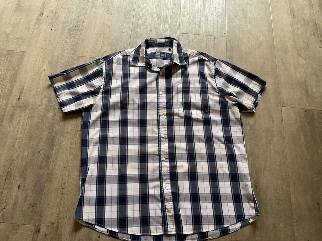 Overhemdblouse mt XL van FASHION HOUSE BRAND €5,00, Kleding | Heren, Overhemden, Ophalen of Verzenden, Zo goed als nieuw, Blauw