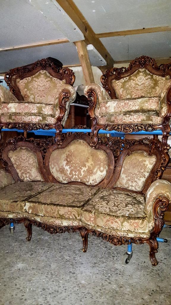 Barok banken en fauteuis, Ophalen