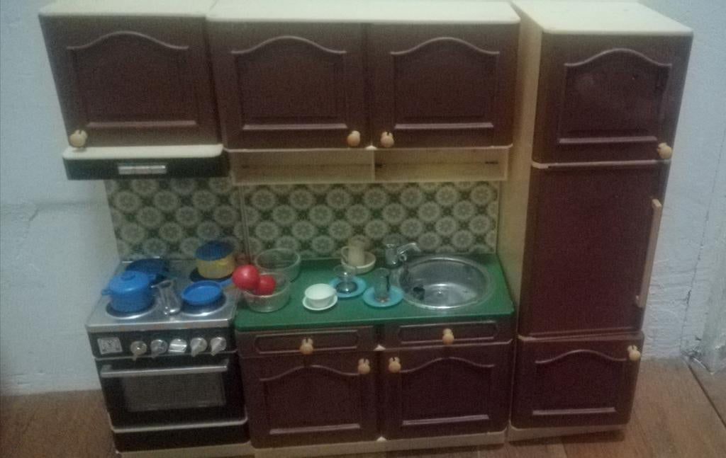 Keuken voor Barbiepoppen jaren 70, Verzamelen, Ophalen, Poppenhuis