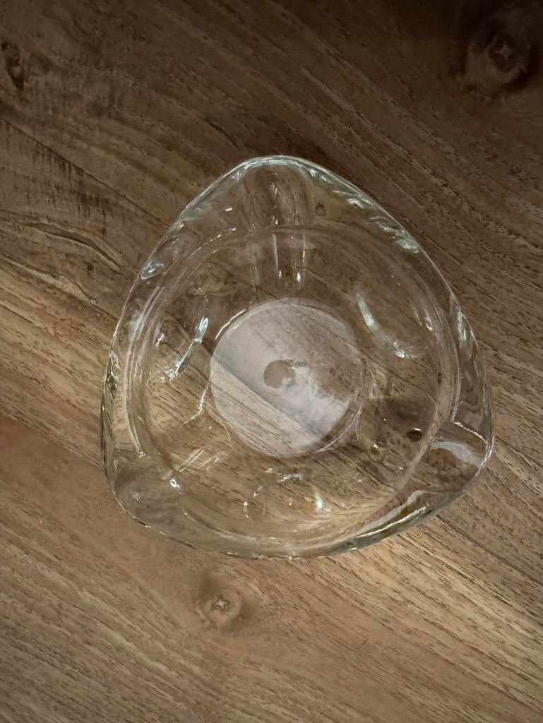 Oude glazen asbak, Ophalen of Verzenden, Zo goed als nieuw, Asbak