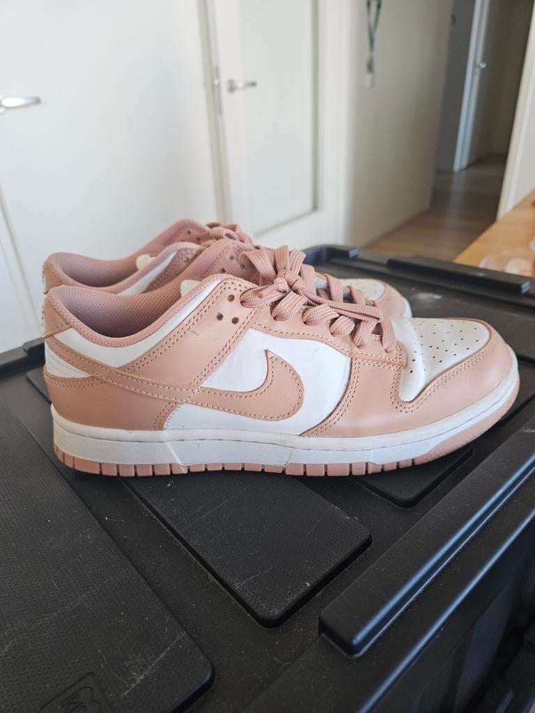 Oudroze Nike Air Jordan maat 39, Nike Air Jordan, Ophalen of Verzenden, Roze, Sneakers of Gympen