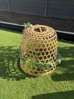 Decoratieve rotan mand/lampenkap met groen slinger, Ophalen of Verzenden, Zo goed als nieuw