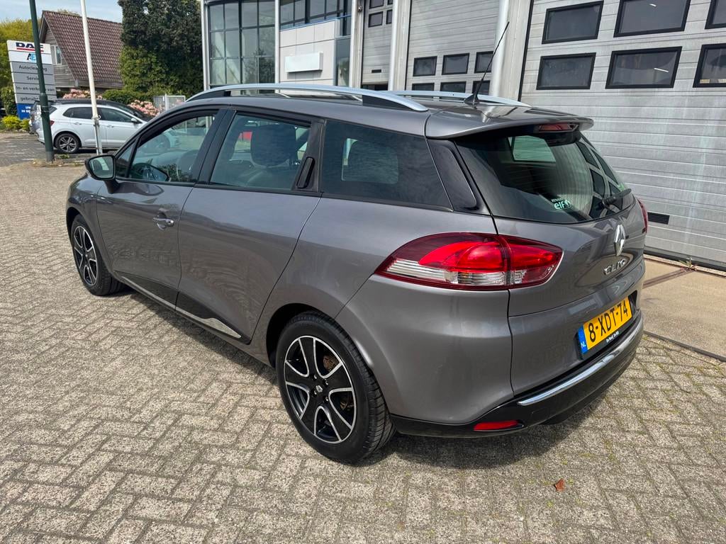 Renault Clio Estate 0.9 TCe Expression Airco, Navigatie, Led, Voorwielaandrijving, Origineel Nederlands, Handgeschakeld, Zilver of Grijs