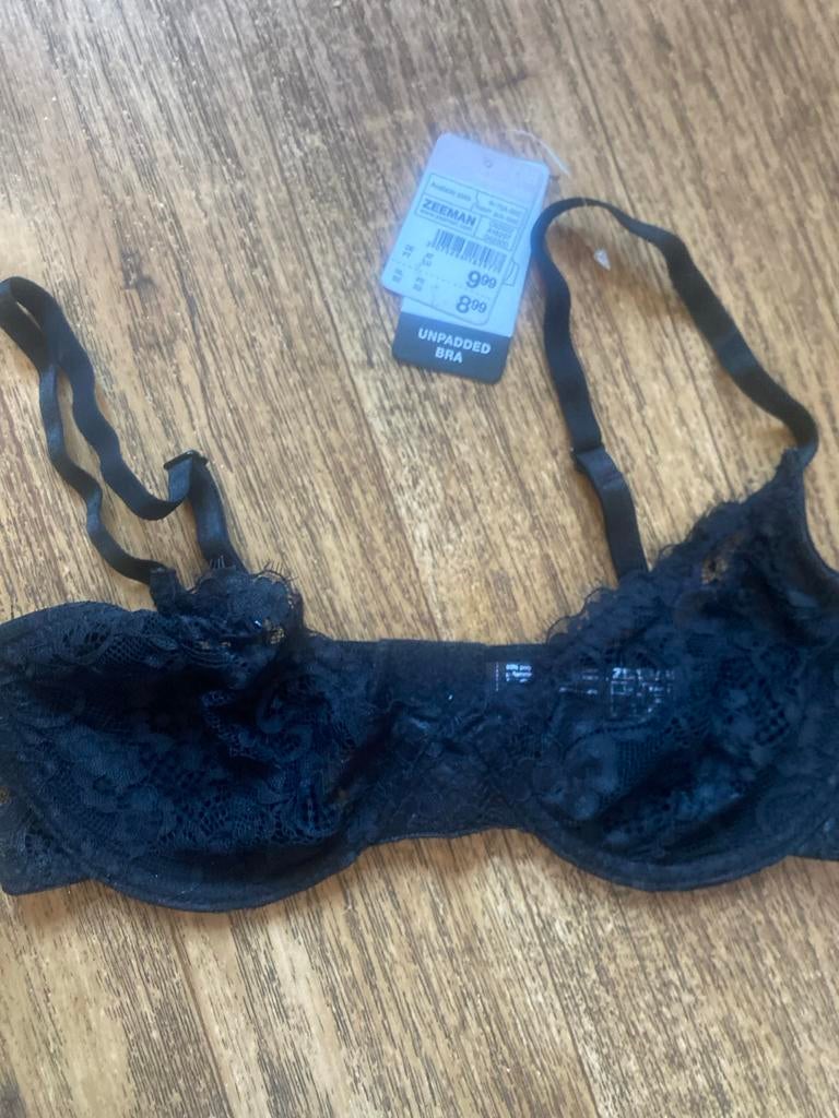 Zeeman Zwarte Kanten Ongevoerde BH - Maat 75B, Ophalen of Verzenden, Zwart, BH