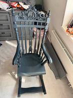 Schommelstoel met gedetailleerd houtsnijwerk, Huis en Inrichting, Stoelen, Ophalen, Blauw, Zo goed als nieuw, Eén