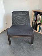 Zwarte stoel met houten frame., Ophalen, Gebruikt, Zwart, Metaal