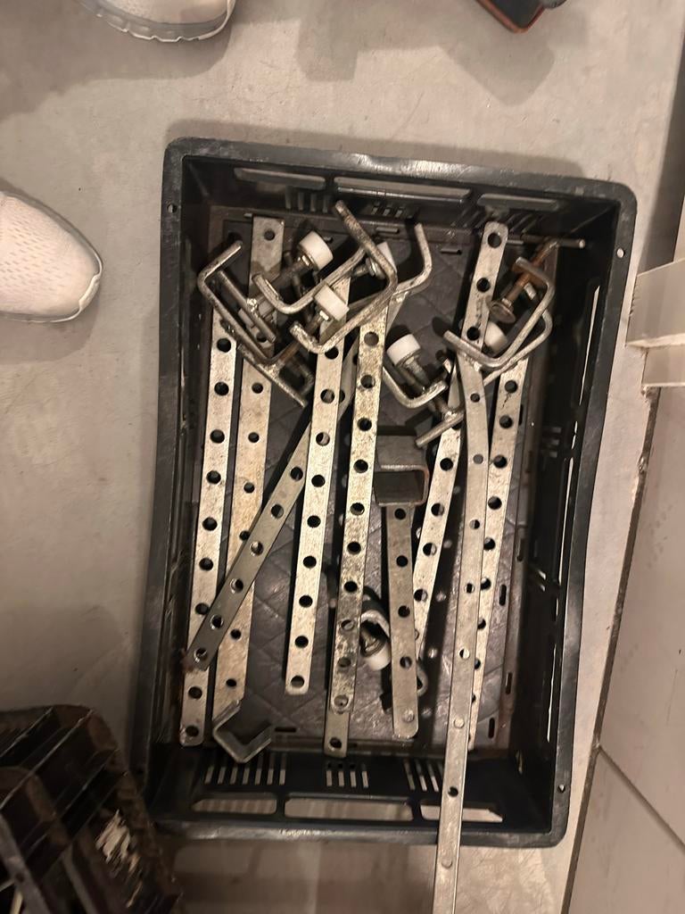 Kledingrekken en accessoires, Ophalen of Verzenden, Met wielen, Gebruikt