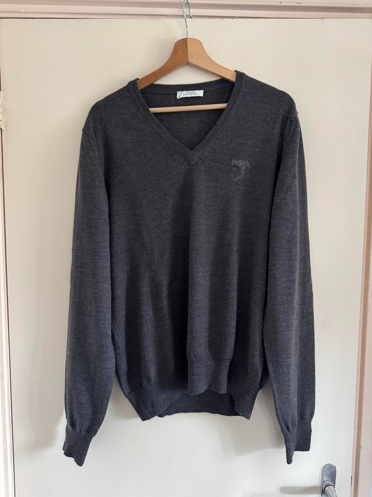 Versace V-hals trui - Grijs - XL, Ophalen of Verzenden, Zo goed als nieuw, Maat 56/58 (XL), Grijs