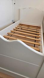 Wit houten eenpersoonsbed met matras en lattenbodem, Ophalen, Gebruikt, 90 cm, Eenpersoons