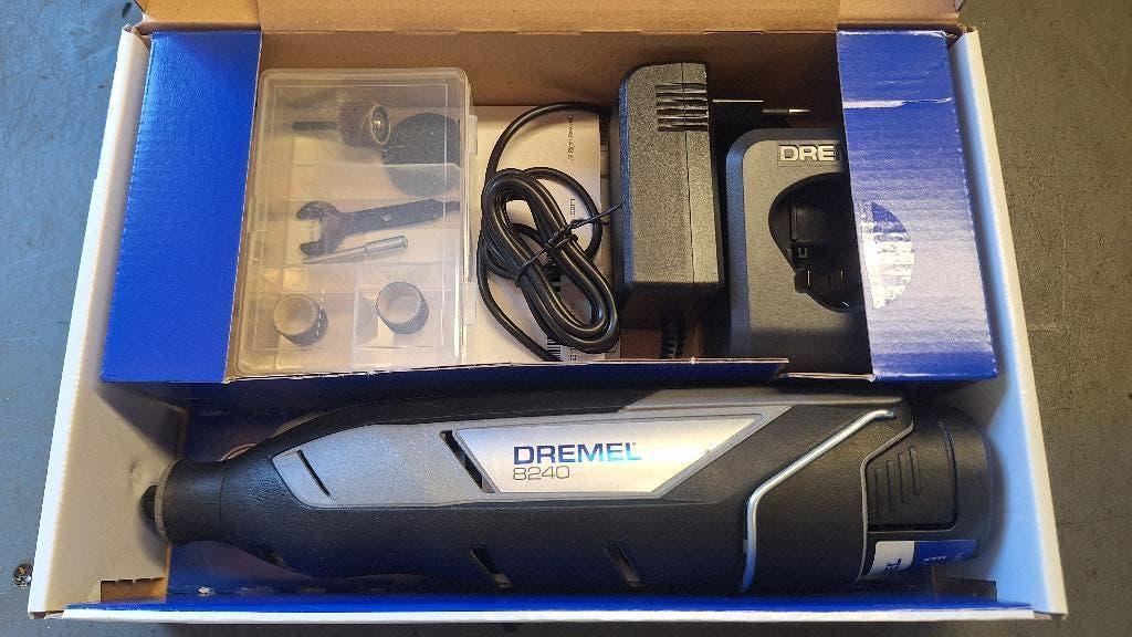 Dremel 8240 Accu Multitool freesmachine graveermachine NIEUW, ., Nieuw, Ophalen of Verzenden, .