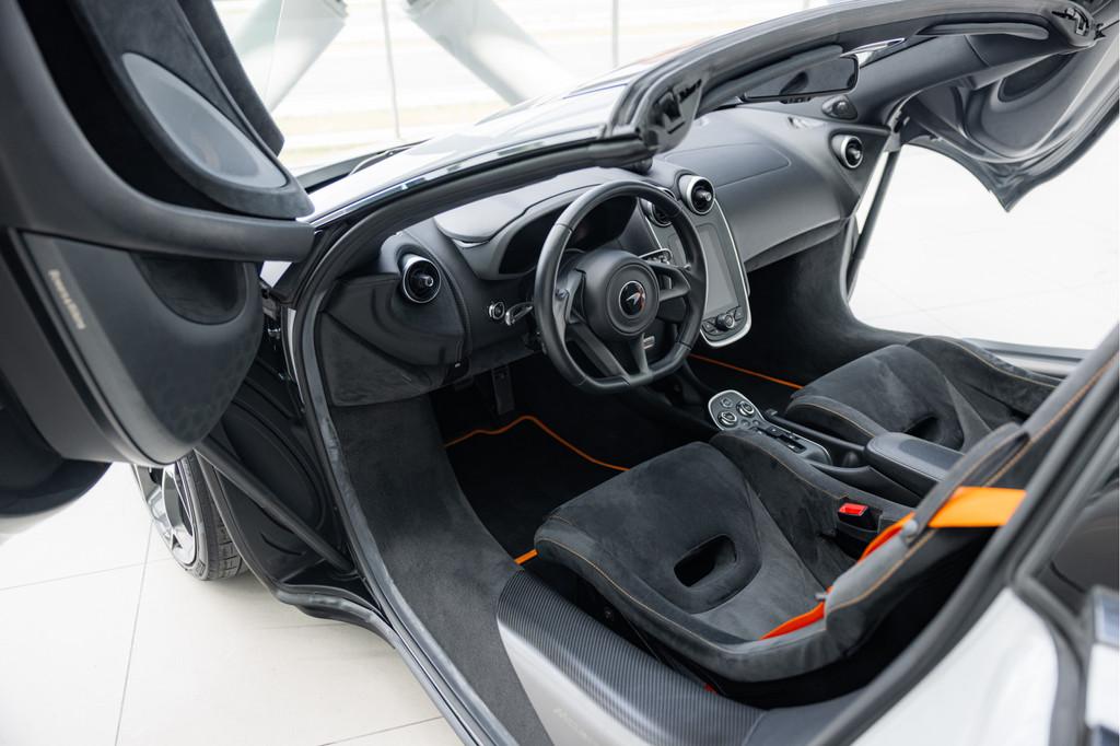 McLaren 600LT Spider 3.8 V8 | MSO Cirrus Grey | Noselift |, Auto's, McLaren, Automaat, Achterwielaandrijving, Gebruikt, Cabriolet