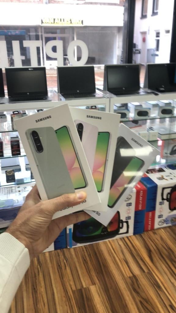 Diverse modellen Samsung galaxy / Airpods / ipad, Ophalen, Zo goed als nieuw, Overige typen, Samsung