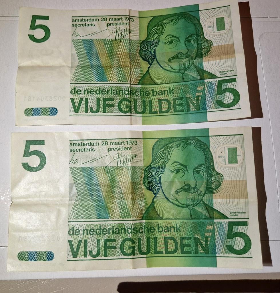Twee 5 gulden bankbiljetten uit 1973, Ophalen of Verzenden
