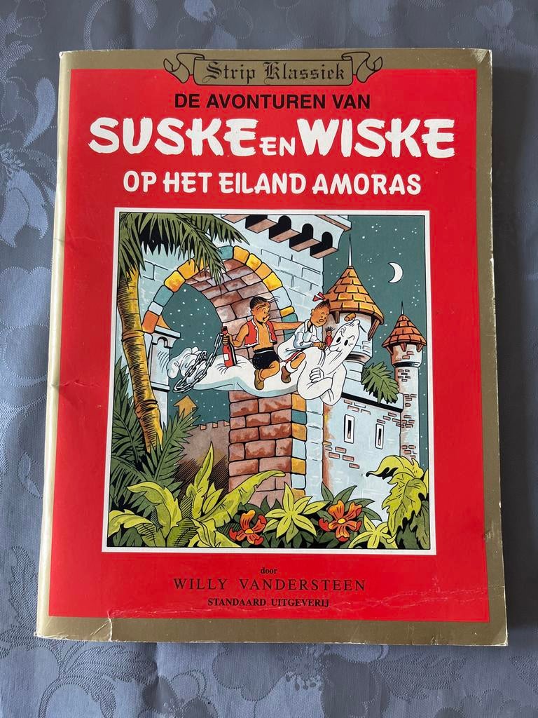 Suske en Wiske - Op het eiland Amoras, Boeken, Stripboeken, Gelezen, Eén stripboek, Ophalen of Verzenden
