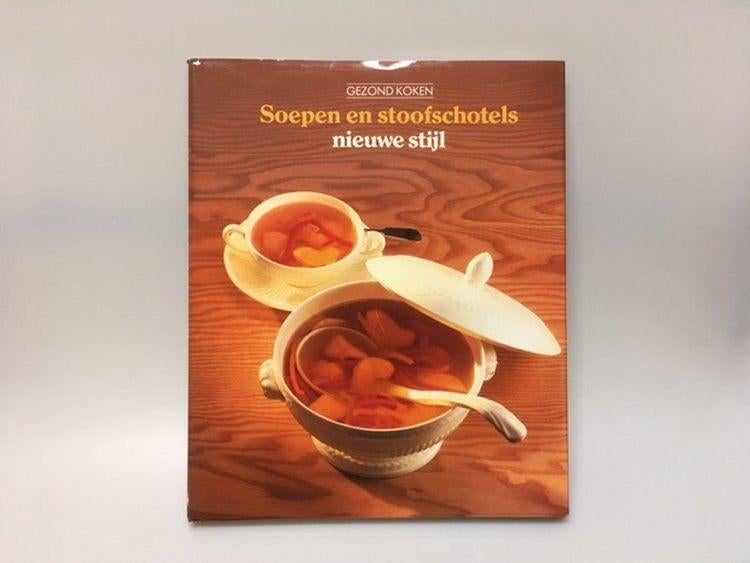 Soepen en stoofschotels nieuwe stijl, Boeken, Kookboeken, Hoofdgerechten, Ophalen of Verzenden, Zo goed als nieuw, Europa