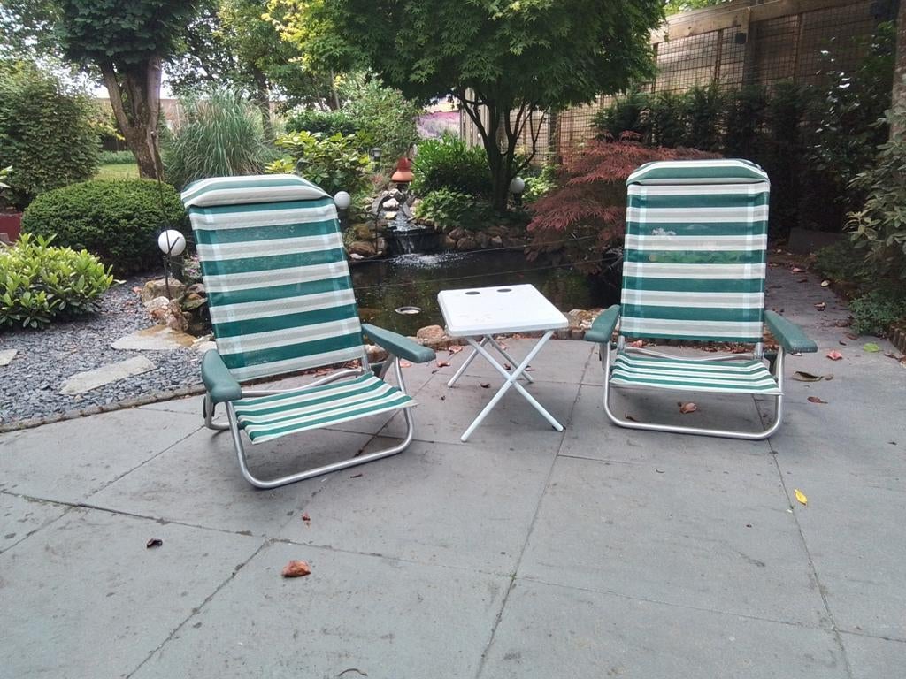 2x Strandstoel laag model met tafeltje - Groen/wit gestreept, Ophalen