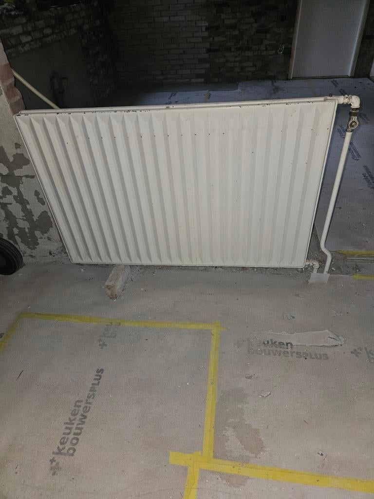 Radiator 140 breed, Doe-het-zelf en Verbouw, Verwarming en Radiatoren, Ophalen of Verzenden