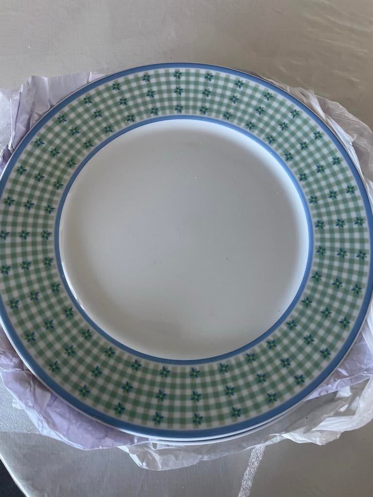 Set van 5 borden met blauw/groen ruitpatroon en bloemetjes, Huis en Inrichting, Keuken | Servies, Ophalen, Gebruikt, Keramiek