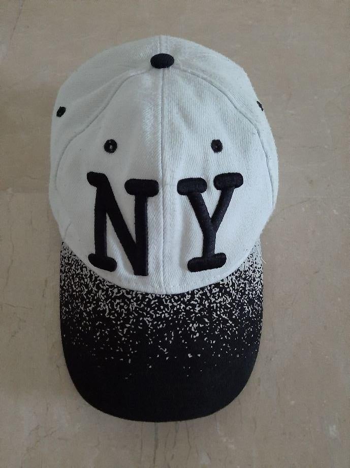 zeer mooie pet, Kinderen en Baby's, Kinderkleding | Petten en Hoeden, Ophalen of Verzenden, Zo goed als nieuw, Jongen of Meisje