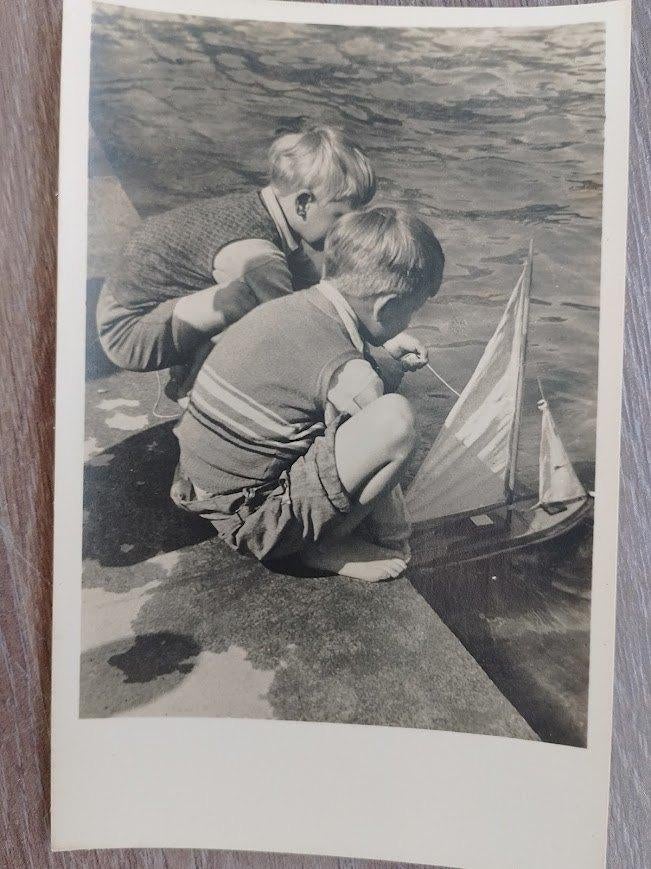 Nostalgische kinder ansichtkaart, zeer oud, Verzamelen, Ophalen of Verzenden, Voor 1940, Zo goed als nieuw, Kind