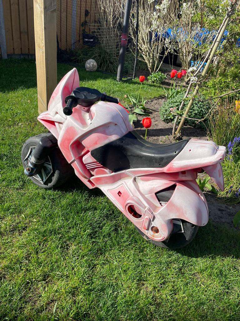 Rode loopmotor - werkt nog goed!, Kinderen en Baby's, Speelgoed | Buiten | Voertuigen en Loopfietsen, Ophalen, Gebruikt, Loopfiets