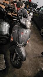 Kymco Motor Scooter Bouwjaar 2009 weinig km, Fietsen en Brommers, Scooters | Kymco, Ophalen, Gebruikt, Overige modellen, Benzine