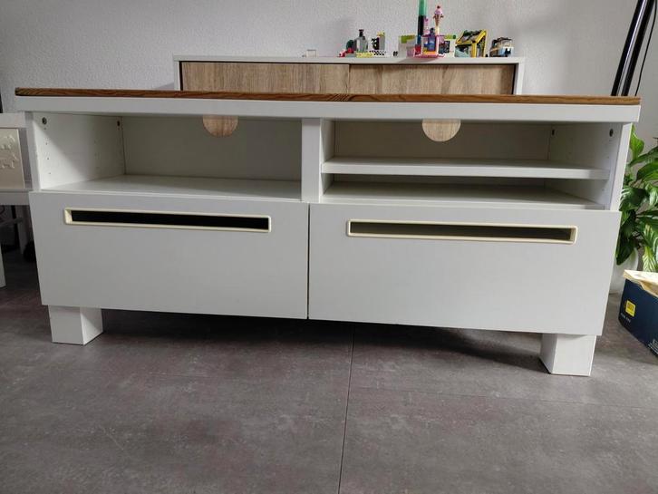 Ikea Besta TV meubel - Opknapper, Huis en Inrichting, Kasten | Televisiemeubels, Gebruikt, Minder dan 100 cm, 100 tot 150 cm, 25 tot 50 cm