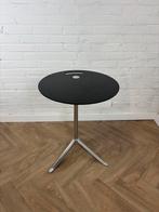 2x Fritz Hansen Little Friend tafel, Huis en Inrichting, Tafels | Bijzettafels, Gebruikt, Rond, Ophalen, 45 tot 60 cm