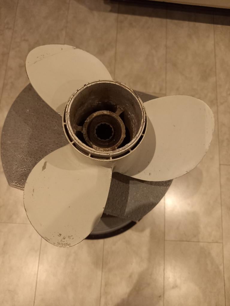 schroef , propeller voor buitenboordmotor, Ophalen of Verzenden, Gebruikt, Motor en Techniek