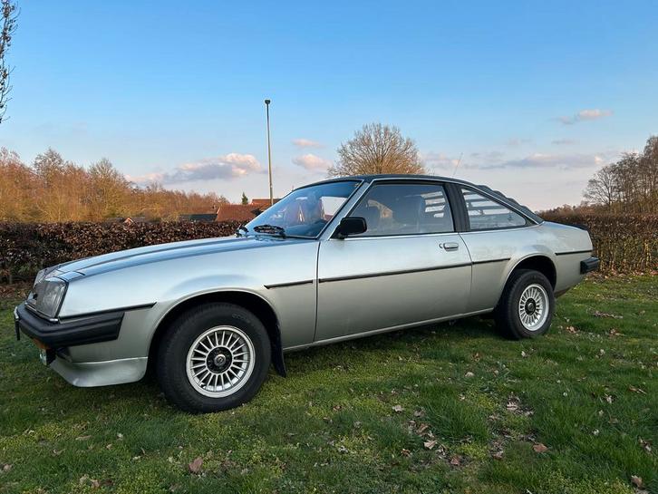 Opel Manta 2.0 S 1980 Grijs, Auto's, Opel, Manta, Benzine, Coupé, Handgeschakeld, Origineel Nederlands, Zilver of Grijs, Ophalen